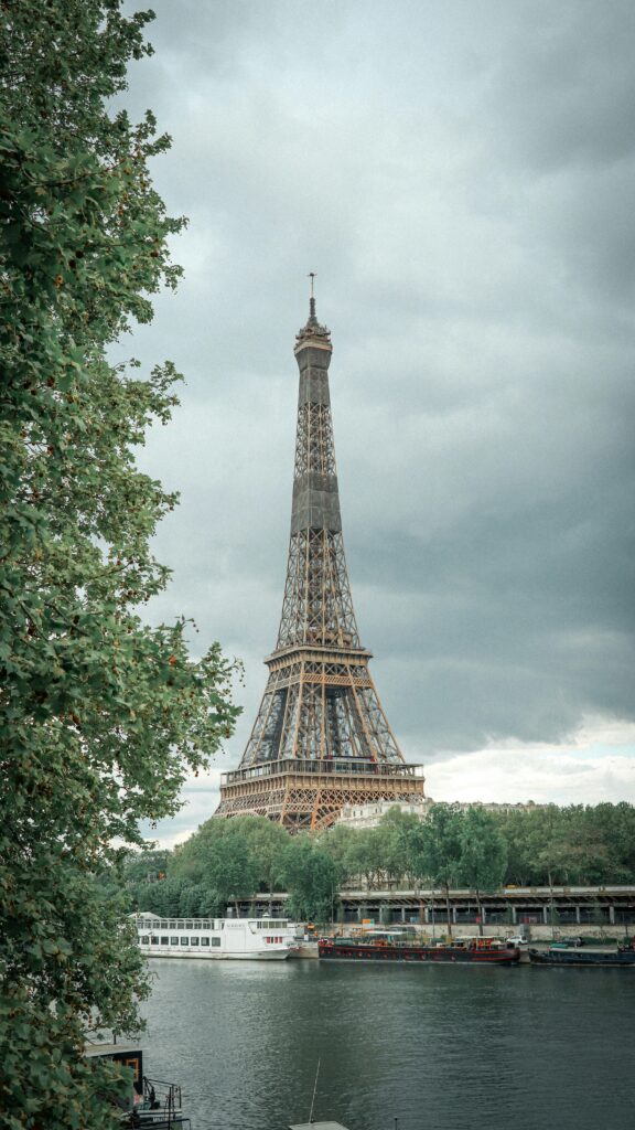 bateau mouche vue Tour Eiffel