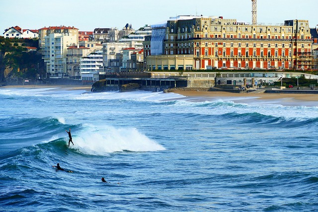 Le Pays Basque : Entre Montagnes, Piment et Océan !